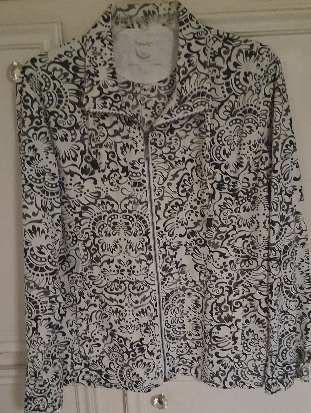 Chico's Zenergy Black & White Floral-Print Zip Bomber Jacket